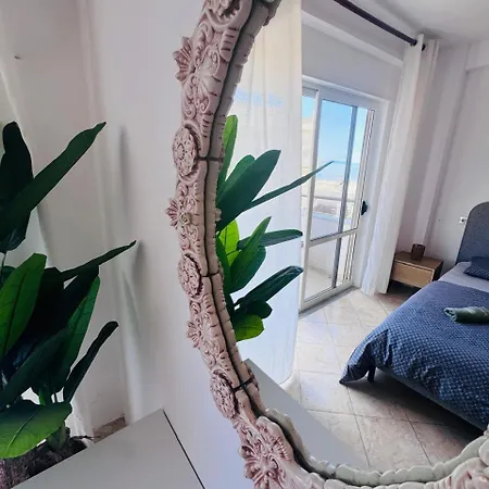 Seafront Bliss By Albaniahome Apartman *